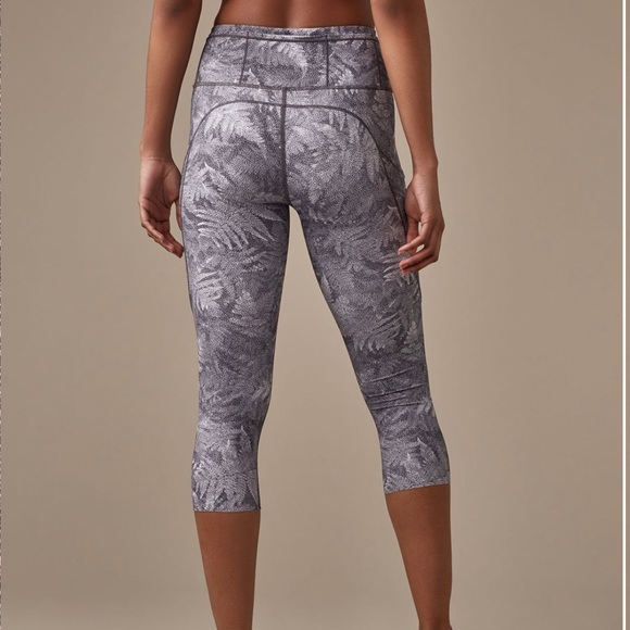 Lululemon Fast & Free Crop (19") - Kindred Spirit Alpine White Multi size 4 - Picture 16 of 16
